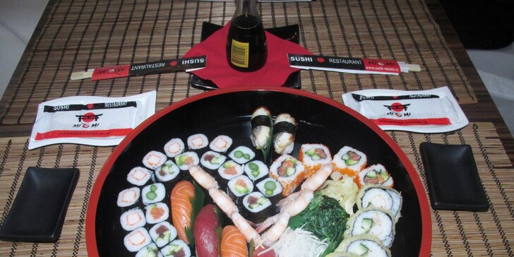 Hostina plná zdravých lahůdek: 54 čerstvých kousků lahodného sushi