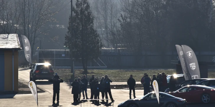 Splněný sen velkých kluků: Závodní den na polygonu