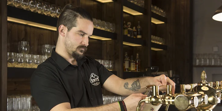 4 talíře teplých a studených tapas podle výběru a 2 piva šnyt