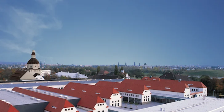 Kvetoucí kamélie zámeckého parku v Pillnitz a výstava Mezinárodní svět orchidejí