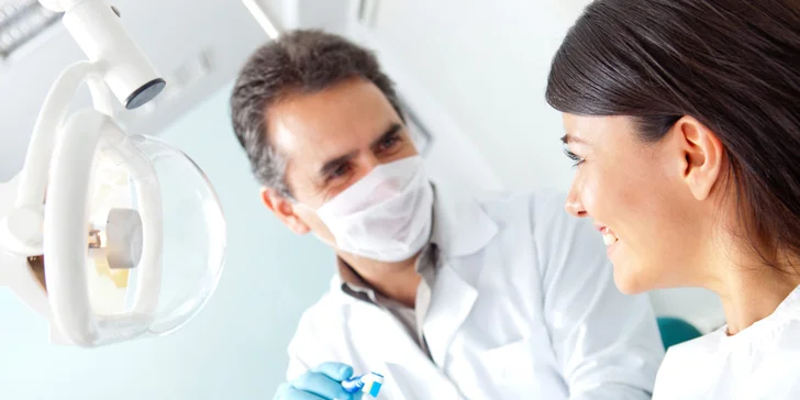 Komplexní dentální hygiena – odstranění kamene i šetrné air flow