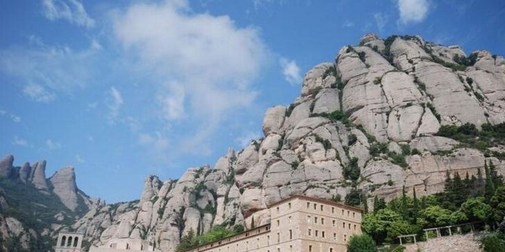 Jarní Barcelona: město i hora Montserrat, 2 noci v hotelu s polopenzí a průvodcem