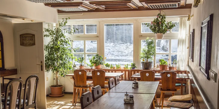Z restaurace budete mít výhled do přírody.
