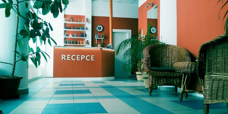 Profesionální prodloužení vlasů metodou tapex