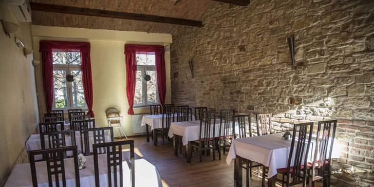 3 všední dny u Řípu i Prahy: pobyt s wellness a snídaně nebo i oběd a sekt