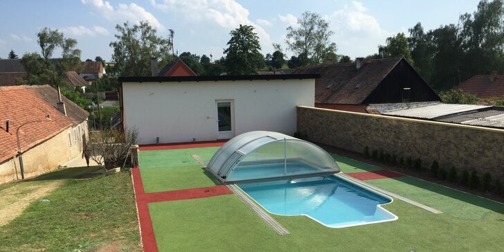 Soukromá chalupa nedaleko Vranova pro 5–14 osob: sauna, whirlpool, bazén