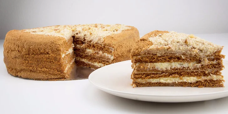 750g lahodný medový dort pro váš sladší den