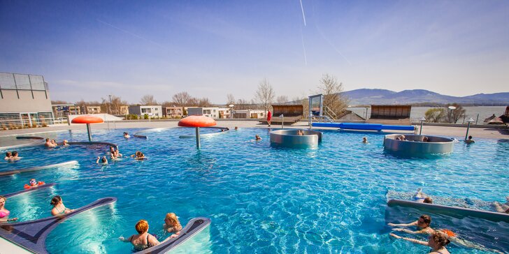 Jaro i léto v Aqualandu Moravia: dovádění v bazénech + wellness nebo dezert