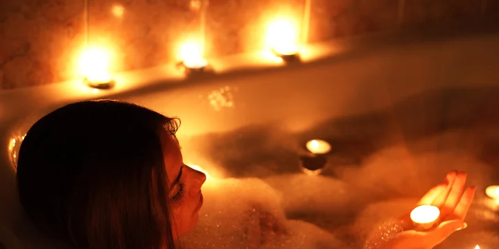 Smyslné chvilky pro dva: tantra masáž pro páry i privátní vířivka
