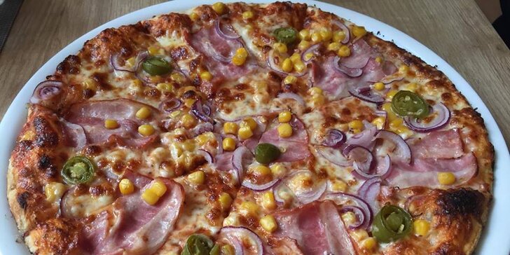 Italské rande nebo pokec s kamarády: 2 křupavé pizzy dle výběru ze 4 možností
