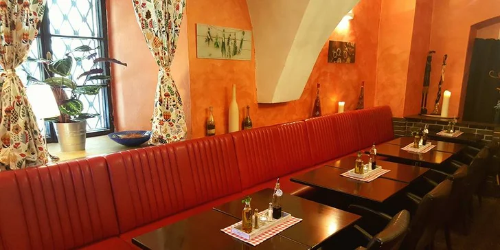 2 pizzy podle výběru v oblíbené restauraci Galera na pardubickém náměstí