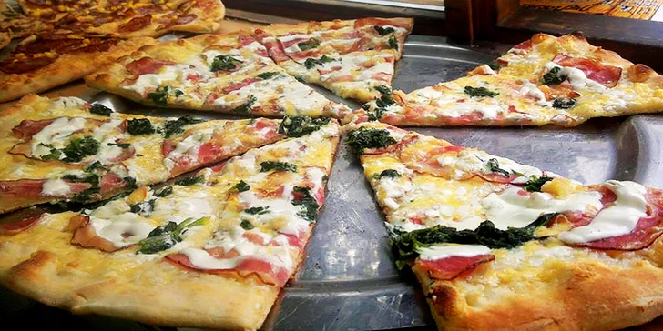 Křupavá pizza s sebou dle výběru: 1 nebo 2 pochoutky, Ø 35 nebo 45 cm