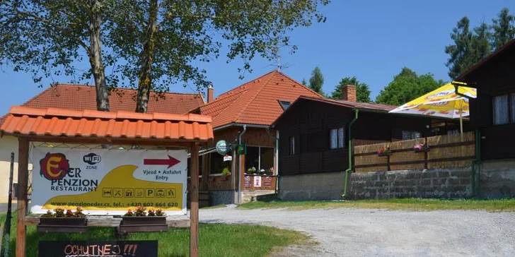 Pohodový pobyt pár kroků od Lipna pro dva: polopenze, vířivka a sekt