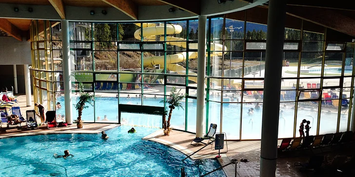 Ze svahu do termálů: 4hod. i celodenní skipasy a aquapasy Oravice