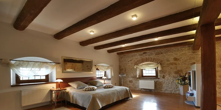Romantika v luxusním apartmánu nebo sýpce se snídaní či polopenzí