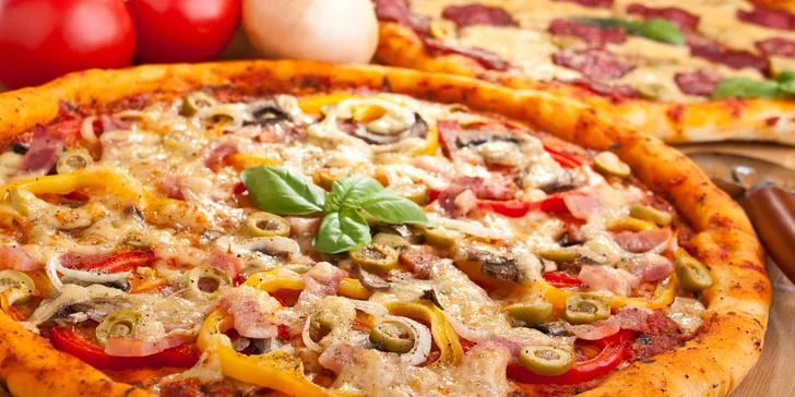 Italské rande nebo pokec s kamarády: 2 křupavé pizzy dle výběru ze 4 možností
