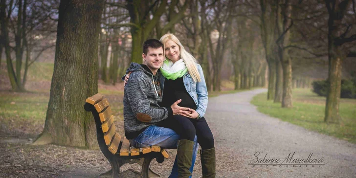 Exteriérové focení a 12 upravených snímků: pro jednotlivce i zamilované páry