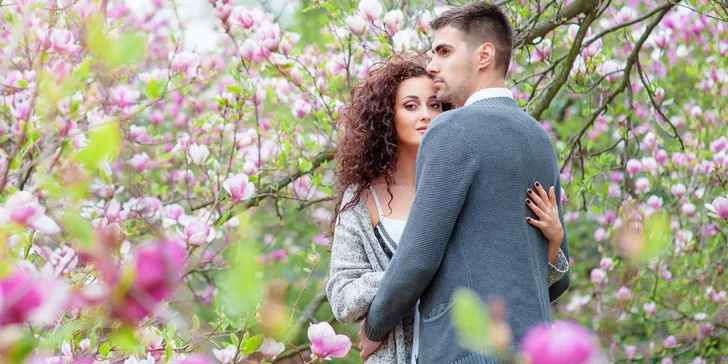 Exteriérové focení a 12 upravených snímků: pro jednotlivce i zamilované páry