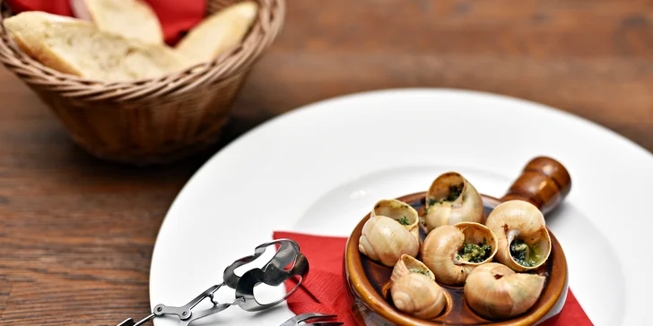 Francouzské menu: šneci, cibulačka, kachna a čokoládová pěna pro 1 nebo 2