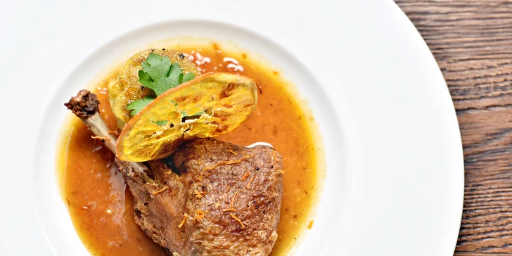 Francouzské menu: šneci, cibulačka, kachna a čokoládová pěna pro 1 nebo 2