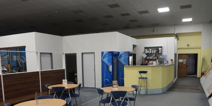 Parádní rozcvička pro unavené či ztuhlé tělo: 60 minut squashe nebo badmintonu