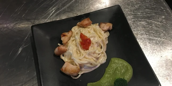 Ráj středomořských delikates: cokoli z menu v hodnotě 250 nebo 500 Kč