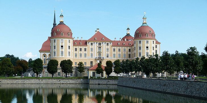 Výstava Tři oříšky pro Popelku na zámku Moritzburg, prohlídka města nebo nákupy