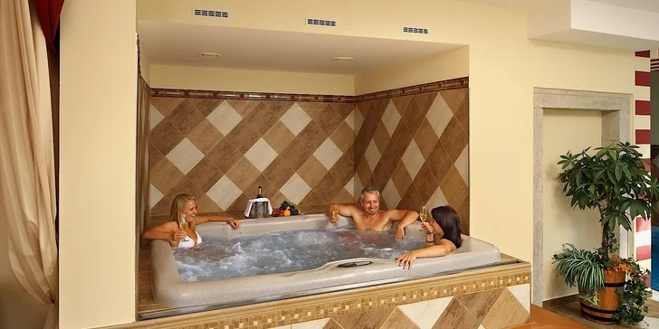 Velkolepý Valentýn: romantické město, 5* hotel, wellness i večeře při svíčkách