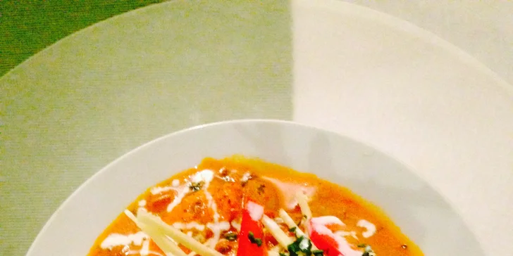 Zdravé menu pro 1 os. v indické restauraci Taj Mahal: hlavní jídlo s přílohou