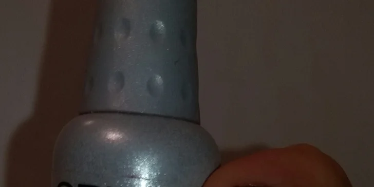 Aplikace gel-laku značky OPI nebo Orly včetně manikúry