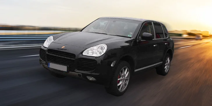Ovládněte 450 koní: Prožeňte nejrychlejší SUV Porsche Cayenne Turbo