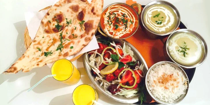 Poznejte úchvatnou chuť a vůni Indie: Hostina v restauraci Taj Mahal pro dva