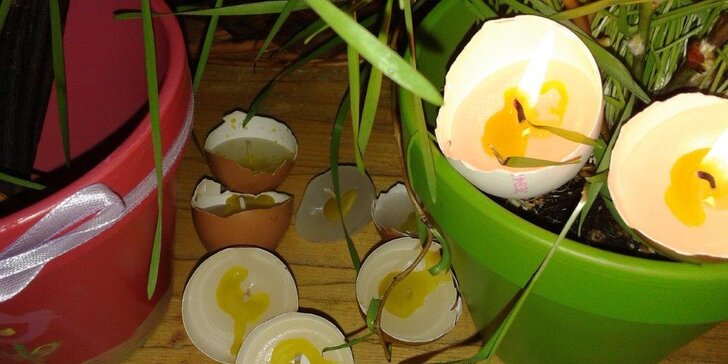 Vyzdobte si byt dřív, než přijdou koledníci: Vyrábění velikonoční svíčky