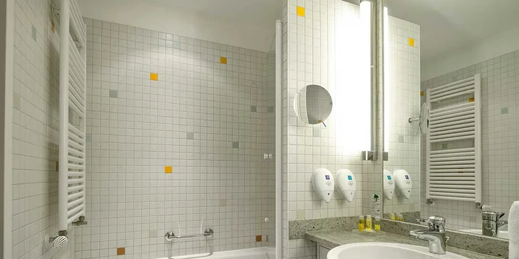 Pobyt pro dva v berlínském 4* wellness hotelu: snídaně, bazén, sauna i jacuzzi