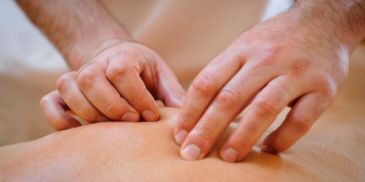 Když ruce konají za jiné smysly: Relaxační masáž od nevidomého maséra