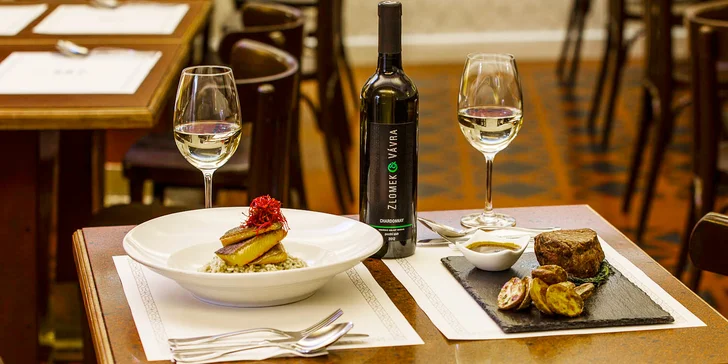 Fantastické rande u Kampy: menu s rybou či steakem a lahev Chardonnay pro 2