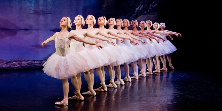 Červencové baletní představení Labutí jezero v divadle Hybernia