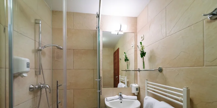 Relaxační pobyt i pro rodiny s dětmi ve Wellness Hotelu Yacht**** na Balatonu