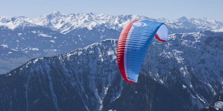 Vyhlídkový tandemový let: ukázka paraglidingu, fotky z akce a neskutečný zážitek