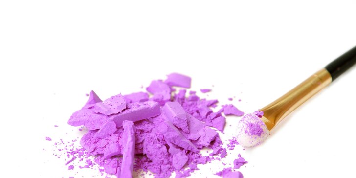 Vyrobte si vlastní kosmetiku: krémy z bylinek nebo minerální make-up