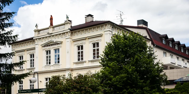 Třídenní relaxace s polopenzí a balíčkem wellness služeb pro dva v hotelu Morris