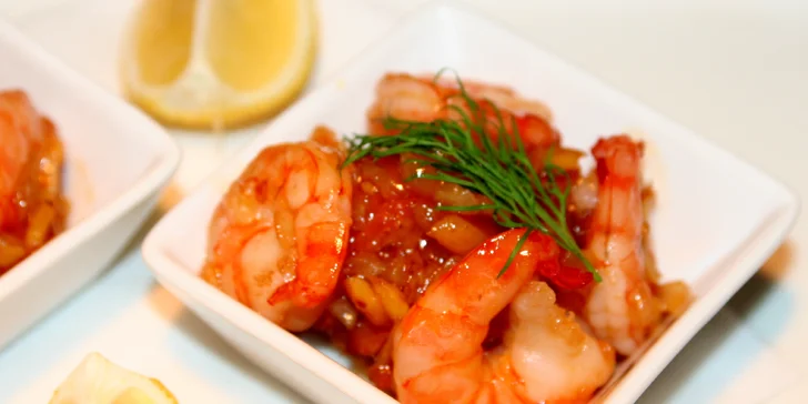Valentýnské menu pro dvě hrdličky: 3 chody a barevný koktejl na přípitek
