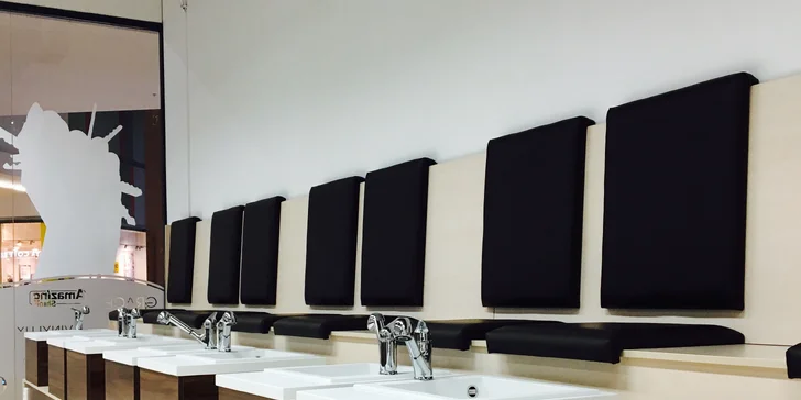 Krásné nehty po celé léto: manikúra vč. lakování Vinyluxem, gel lakem nebo SNS