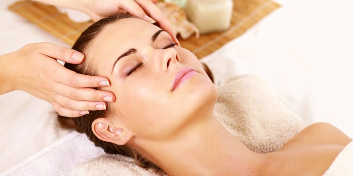 Relaxační 30minutová indická masáž hlavy pro odbourání stresu
