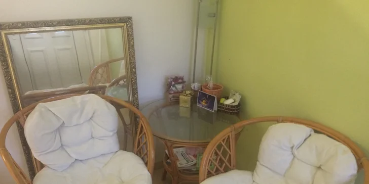 Kompletní kosmetické ošetření vč. masáže zad