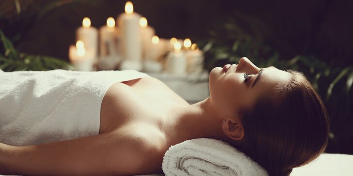 Luxusní balíček pro ženy: relaxace s thajskou masáží