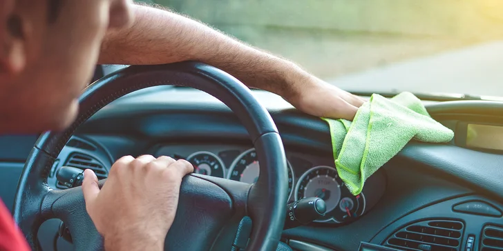 Rychle a důkladně: Profesionálně vyčištěný interiér vozu už za 45 minut
