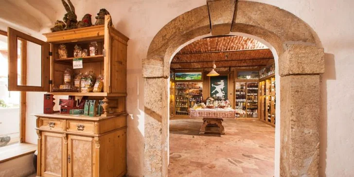 Netradiční hotel u Grazu: pivovar, wellness, jídlo i pokoje v historickém duchu