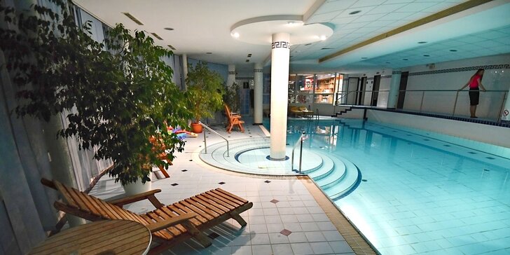 Relax pro 2 v Beskydech: polopenze, wellness, sauny i bazén ve stylu řeckých lázní