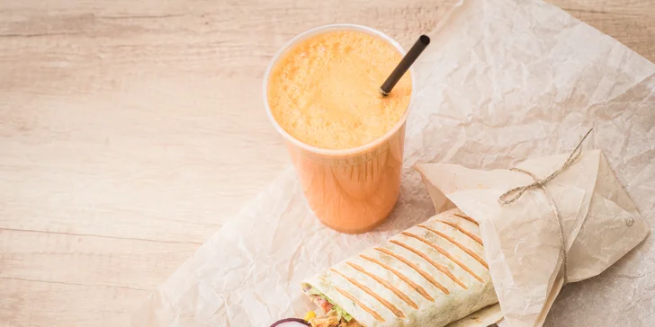 Nakopněte svůj den: Velký fresh juice a zdravá tortilla pro dva v centru Brna